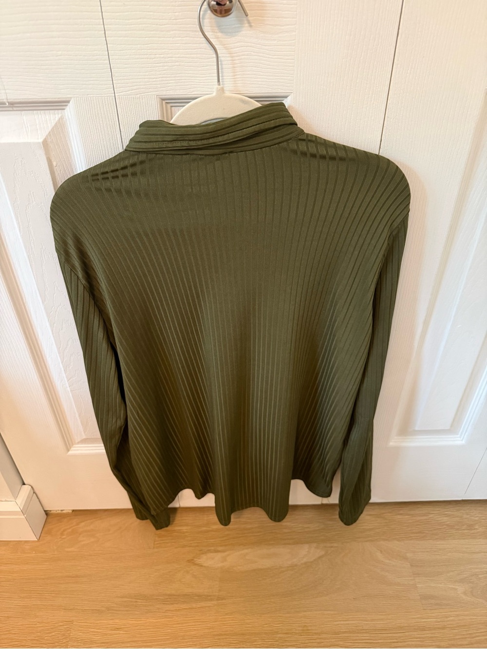 Modern Works Olive Green Ribbed Button-Up Top - Picture 2 of 3